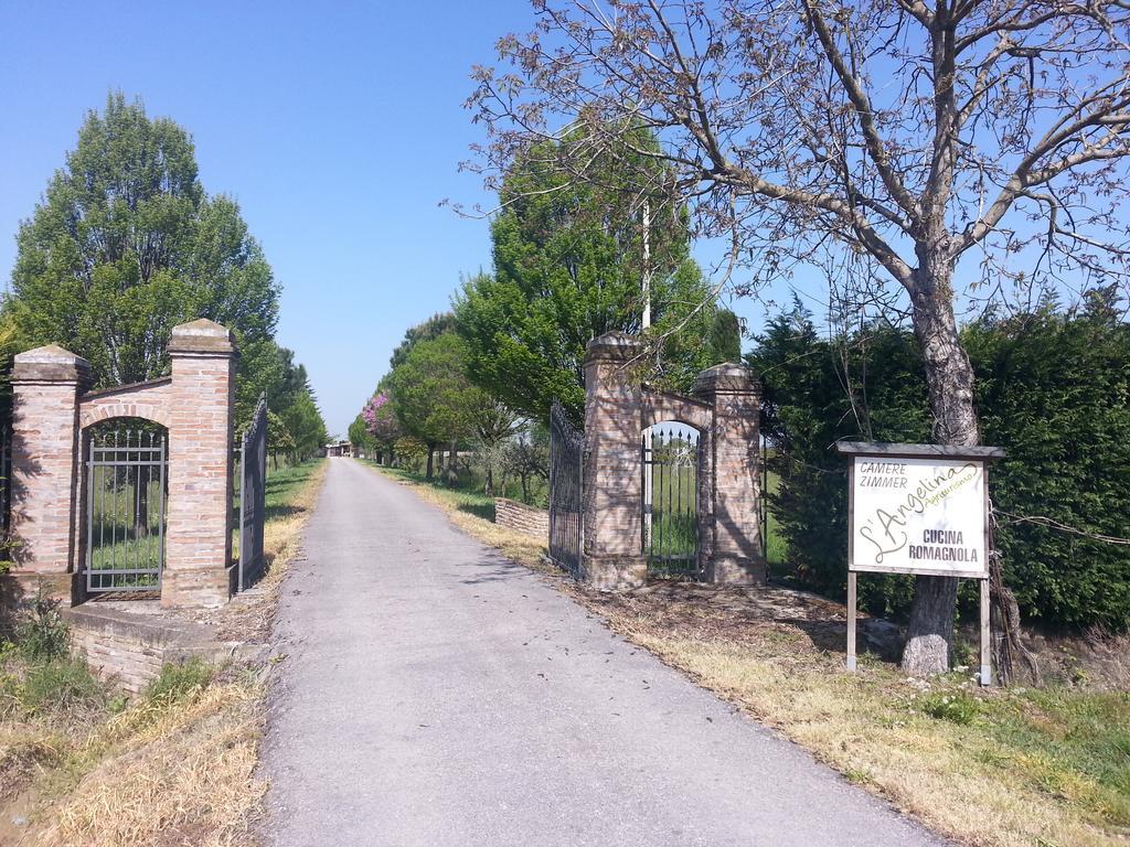 Alfonsine Agriturismo L'Angelinaヴィラ エクステリア 写真