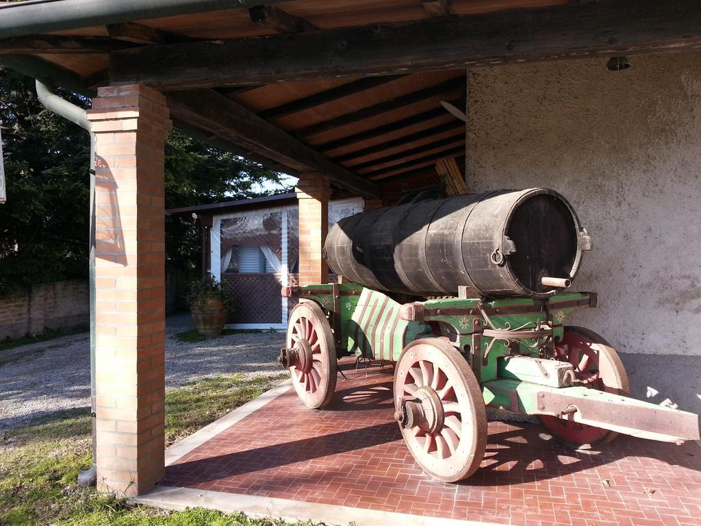 Alfonsine Agriturismo L'Angelinaヴィラ エクステリア 写真